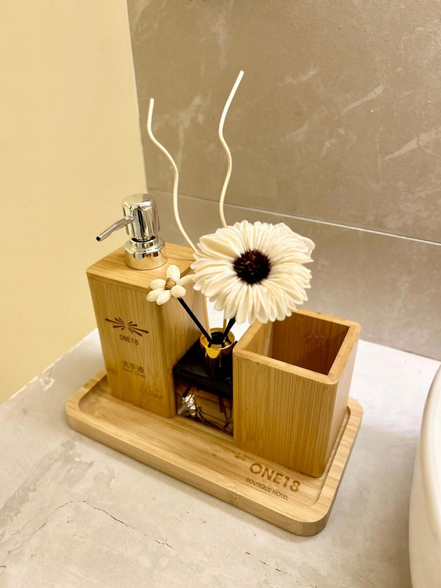One18 Boutique Hotel Kuala Lumpur Extérieur photo